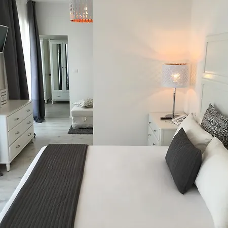 Hotel La Perla 3*